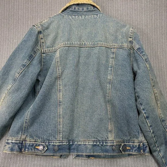 GAP Vintage 2002 Women's Size Medium Faux Fur Sherpa Lined Denim Jean Jacket - Picture 2 of 9